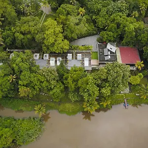 S River Resort Kochi
